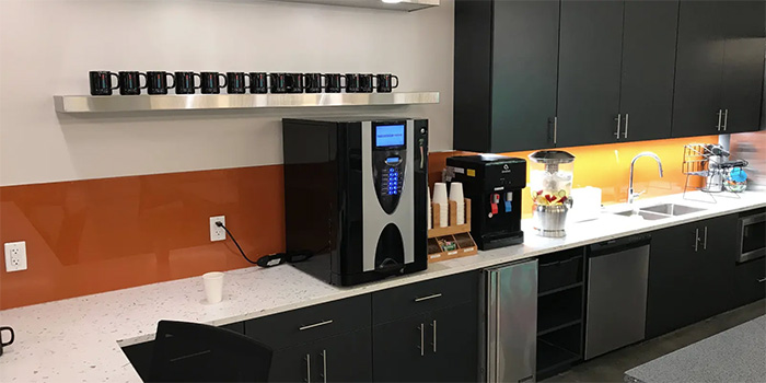 325 series office coffee machine in workplace breakroom